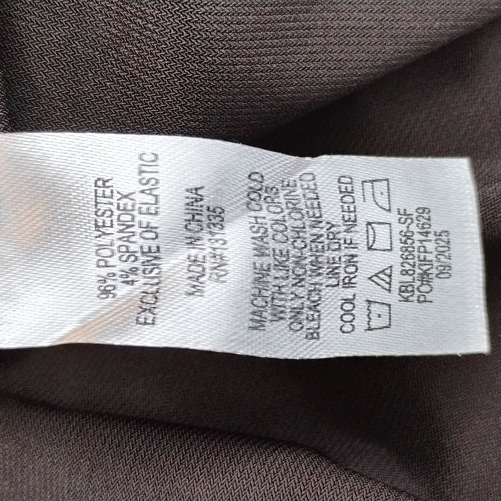 Nine Britton Chocolate Keyhole Blouse - Picture 8 of 8